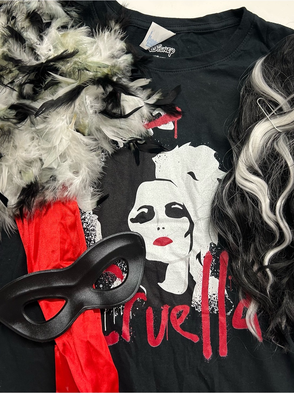 Disney Cruella Women’s Black Graphic Tee with Red Accents Costume Set